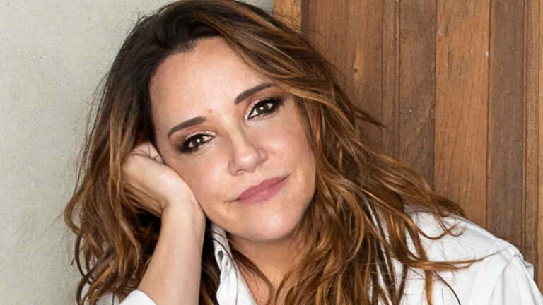 Ana Carolina Enfrenta Vaias em Feira de Santana: Entenda a Polêmica