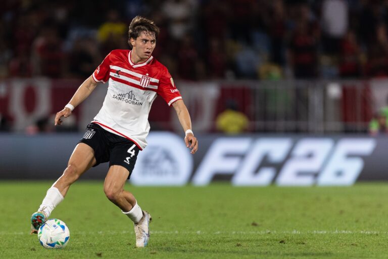 Bahia Avalia Lateral-Direito Argentino Promissor para Próxima Temporada