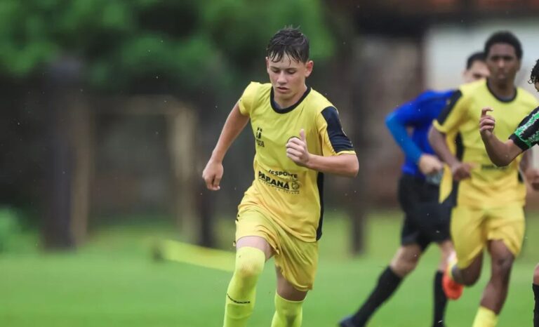 Bahia Conquista Joia do Futebol: Cristhian Mencatto se Junta ao Tricolor