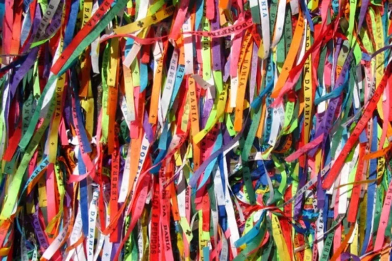 Influenciadores Baianos Revolucionam a Cultura Digital em 2025 e Tornam Salvador um Polo Criativo