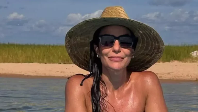 Ivete Sangalo se Emociona em Concerto de Natal na Bahia Após Separação