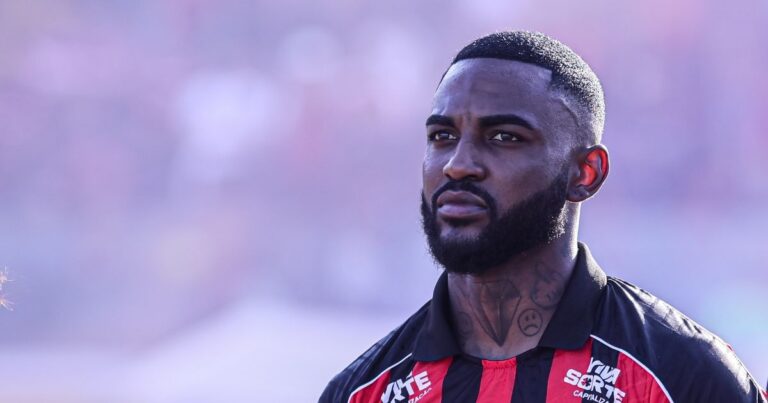 Ramon no Vitória: Avanços e Desafios na Negociação do Lateral