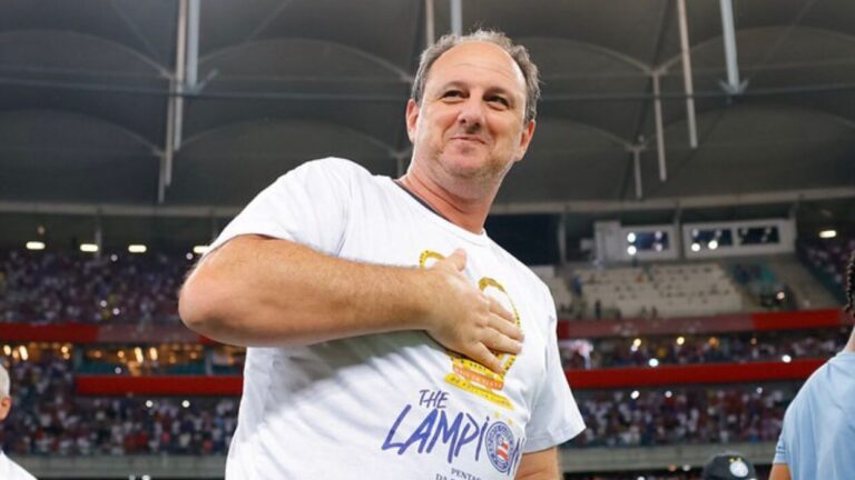Rogério Ceni pode se tornar o segundo treinador com mais jogos pelo Bahia até 2026