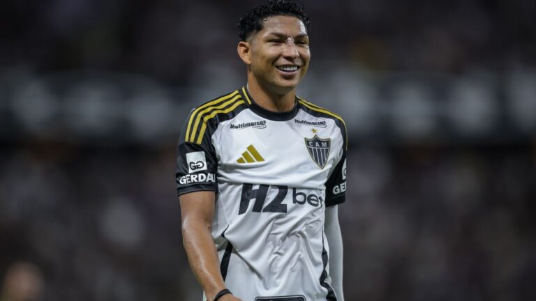 Rony: Santos e Bahia na disputa, mas Remo enfrenta obstáculos na negociação