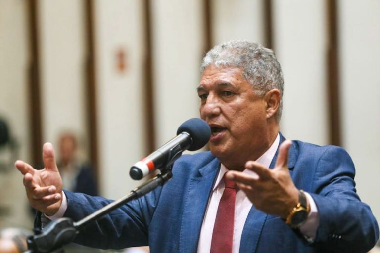 Rosemberg Defende as Ações de Segurança do Governo Jerônimo em Resposta à Oposição