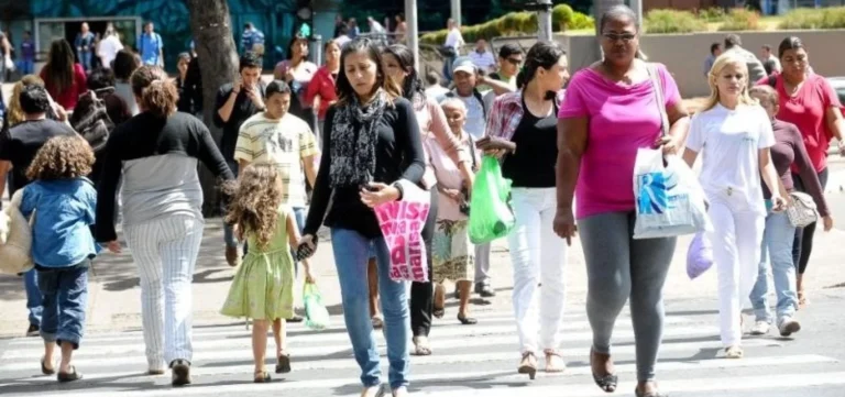 18 Municípios da Bahia: Concentração de 42% da População em 2025