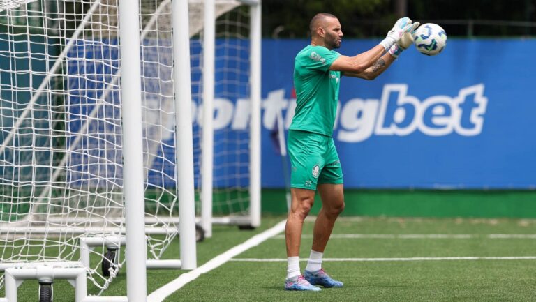 Bahia Almeja Weverton, Goleiro do Palmeiras, com Proposta Atrativa