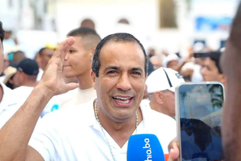Bruno Reis Critica a Hegemonia do PT na Bahia e Abre Diálogo com Angelo Coronel na Lavagem do Bonfim