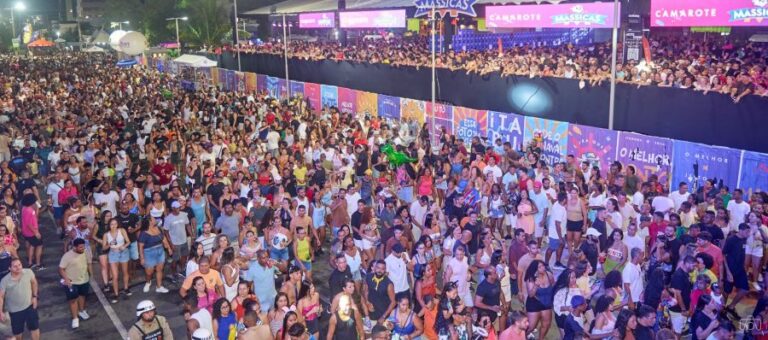 Carnaval Antecipado de Itabuna: Mais de 100 Mil Pessoas Celebram a Festa