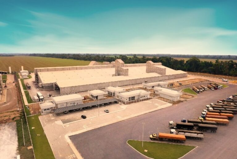 Cibra Substitui Gás Natural por Biomassa e Reduz Emissões de Carbono em 78% na Bahia Cibra Substitui Gás Natural por Biomassa e Reduz Emissões de Carbono em 78% na Bahia