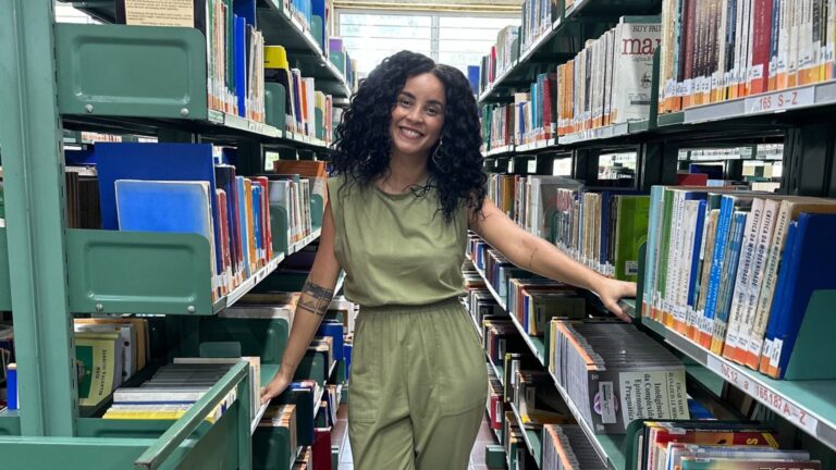 Domitila Barros Inicia Aulas em Universidade de Pernambuco: 'Educação Transformou Minha Vida'