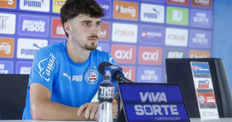 Fredi Brilha no Bahia e Recebe Elogios de Rogério Ceni Fredi Brilha no Bahia e Recebe Elogios de Rogério Ceni