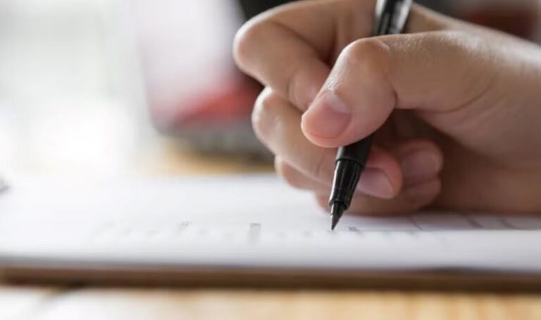 Oportunidades na Bahia: Mais de 1.000 vagas em concursos públicos com salários de até R$ 14 mil