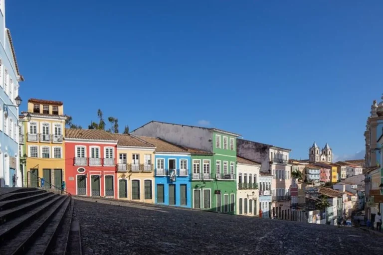 Pelourinho: O Patrimônio Cultural e Histórico de Salvador