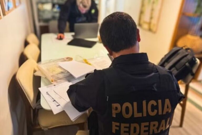 Polícia Federal Cumpre Mandados de Busca em Endereços de Daniel Vorcaro e Família