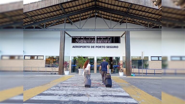 Réveillon em Porto Seguro: 130 mil visitantes e impacto econômico de R$ 500 milhões