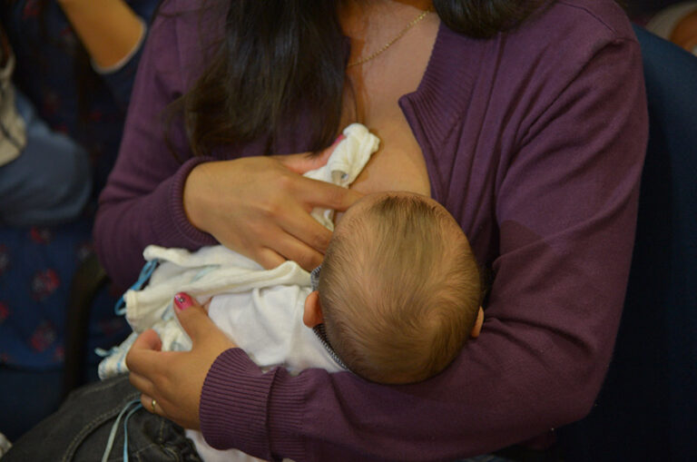 Senado Avalia Criação de Política de Apoio ao Aleitamento Materno em 2026