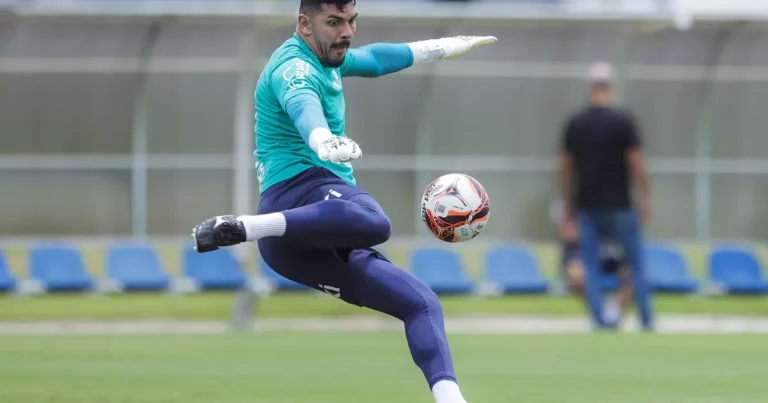 Bahia e Porto Duelam no Campeonato Baiano em Busca da Vitória