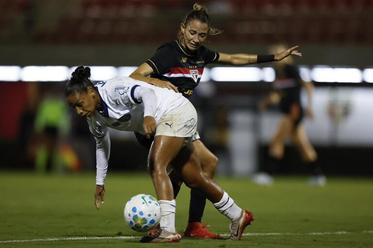 Bahia Enfrenta Desafios e Amarga Segunda Derrota na Série A1 Bahia Enfrenta Desafios e Amarga Segunda Derrota na Série A1