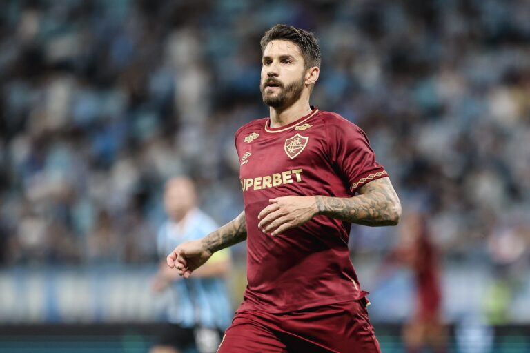 Everaldo é Emprestado ao Bahia até o Fim do Ano: Alívio Financeiro para o Fluminense