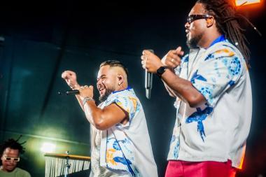 Filhos de Jorge: Banda do Balanço Encanta no Largo do Pelourinho e Recebe Prêmio em 2026 Filhos de Jorge: Banda do Balanço Encanta no Largo do Pelourinho e Recebe Prêmio em 2026