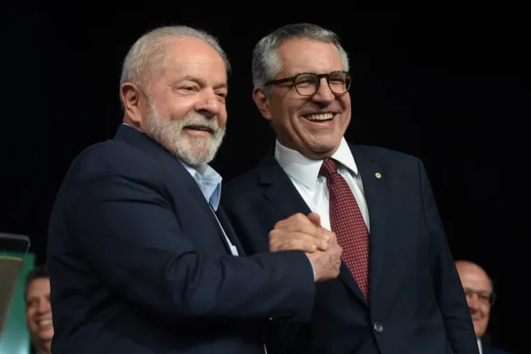 Lula Entrega Pacote Inédito de Saúde na Bahia com Investimentos de R$ 345 Milhões