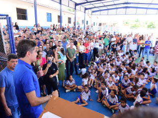 ACM Neto Critica Falta de Oportunidades para Jovens da Bahia em Macaúbas ACM Neto Critica Falta de Oportunidades para Jovens da Bahia em Macaúbas
