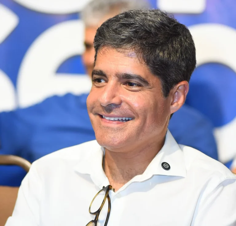 ACM Neto Domina Pesquisa Eleitoral na Bahia: Confira os Números