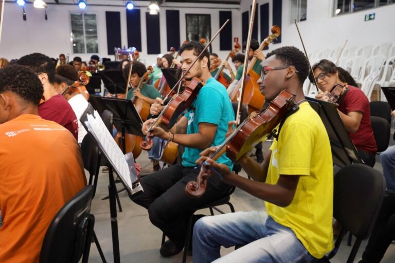 Bahia Leva Música e Cultura à China em Turnê Internacional Inédita Bahia Leva Música e Cultura à China em Turnê Internacional Inédita