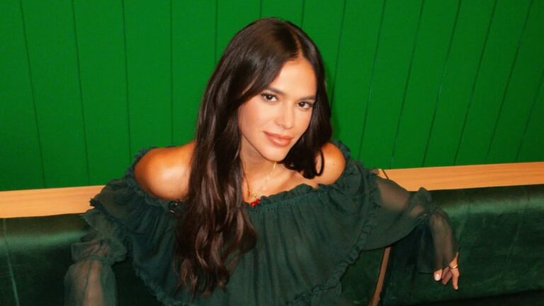 Bruna Marquezine: Transformação Surpreendente no Visual Impressiona Fãs