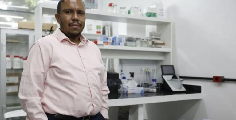 Cientistas Brasileiros Recebem Prêmios Internacionais por Pesquisas sobre Alzheimer Cientistas Brasileiros Recebem Prêmios Internacionais por Pesquisas sobre Alzheimer