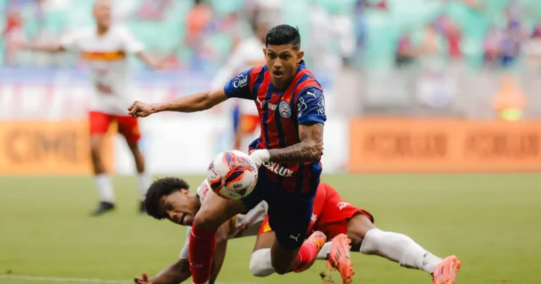 Erick Pulga Reflete sobre Eliminação na Libertadores Após Vitória do Bahia