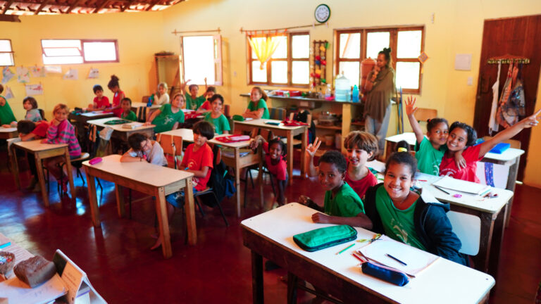 Escola Dendê da Serra: Modelo de Ensino Transformador na Bahia