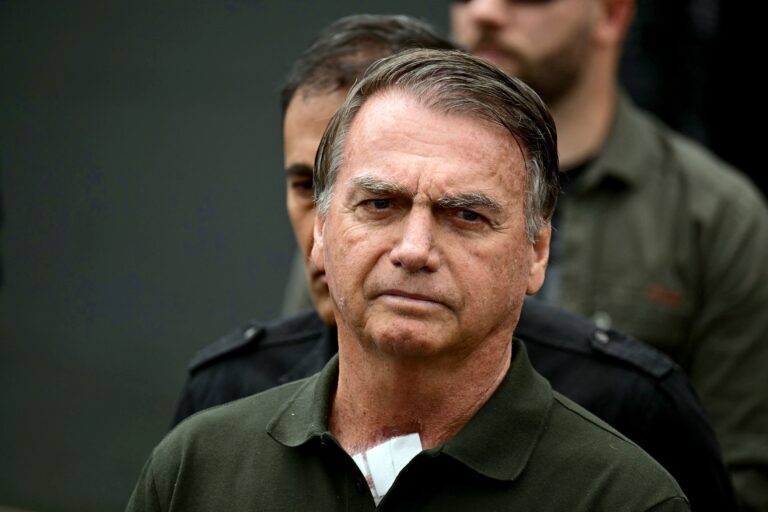 Estado de Saúde de Bolsonaro: Piora Renal e Estabilidade na UTI
