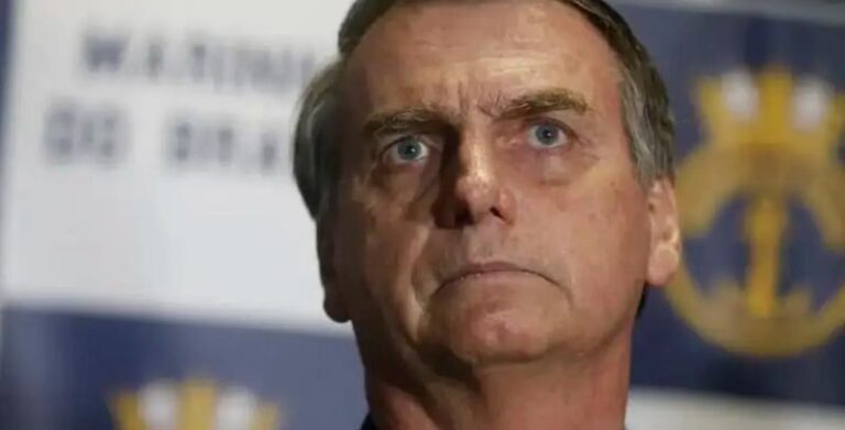 Ex-Presidente Jair Bolsonaro segue internado e sem previsão de alta