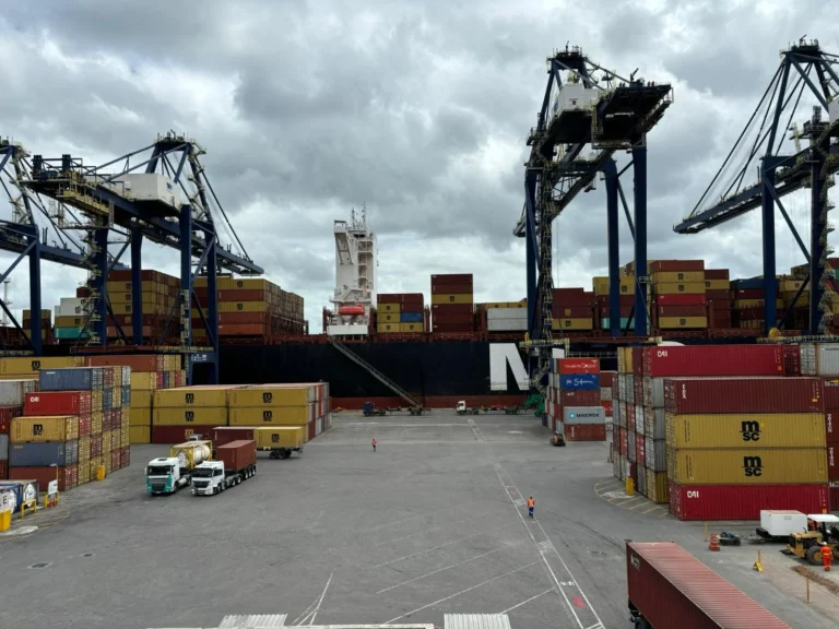 Exportações da Bahia Sofrem Queda de 23,2% em Fevereiro