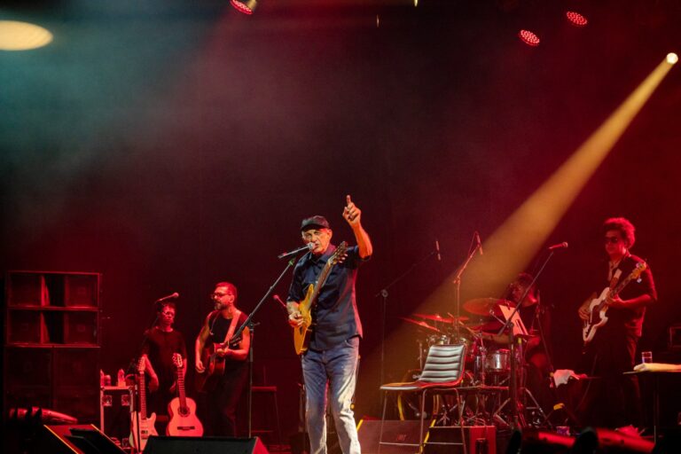 Fagner Encanta Público e Fecha Feira da Indústria Com Celebração Cultural