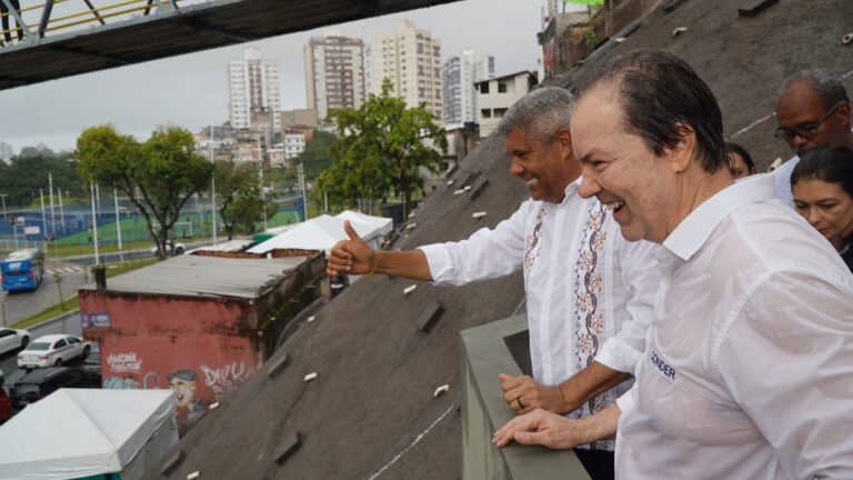 Governo da Bahia celebra 477 anos de Salvador com entrega de nova contenção de encosta