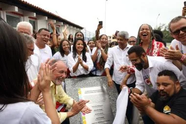 Governo da Bahia Investe em Educação e Infraestrutura em Itapetinga Governo da Bahia Investe em Educação e Infraestrutura em Itapetinga
