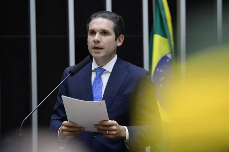 Hugo Motta Recebe Homenagem na Bahia e Articula Encontros Políticos Importantes Hugo Motta Recebe Homenagem na Bahia e Articula Encontros Políticos Importantes