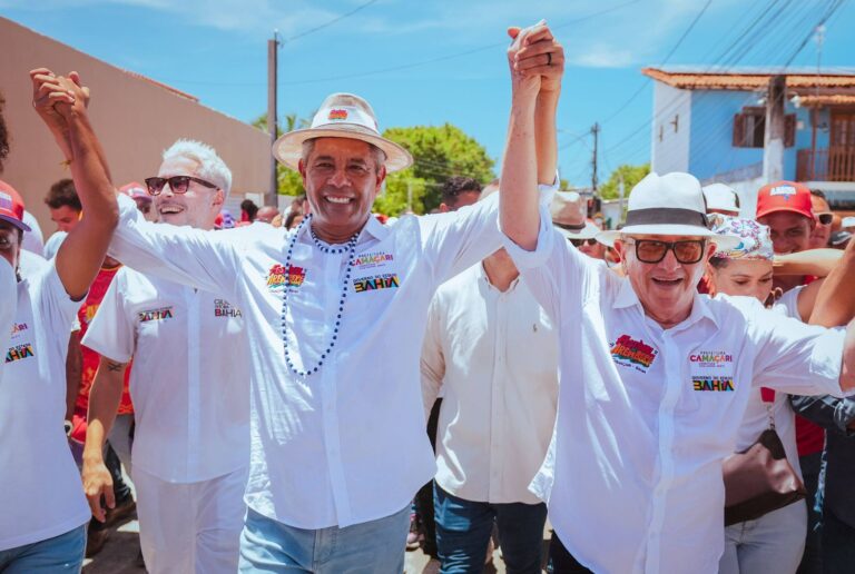 Lavagem de Arembepe: Jerônimo e Caetano lideram multidão em clima de disputa