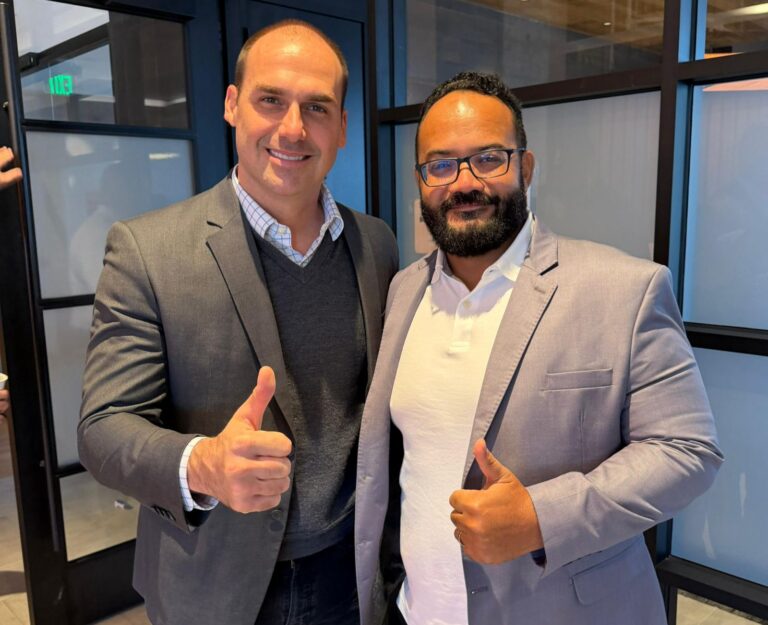 Leandro de Jesus e Eduardo Bolsonaro: Unindo Forças Contra o PT na Bahia