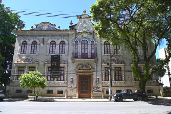 MAB Apresenta o Espetáculo Gratuito ‘OSSALITRES’ a Partir de Sábado em Salvador MAB Apresenta o Espetáculo Gratuito ‘OSSALITRES’ a Partir de Sábado em Salvador