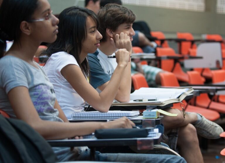 MEC Credencia Novos Campi de Universidades Federais para Expansão Educacional MEC Credencia Novos Campi de Universidades Federais para Expansão Educacional