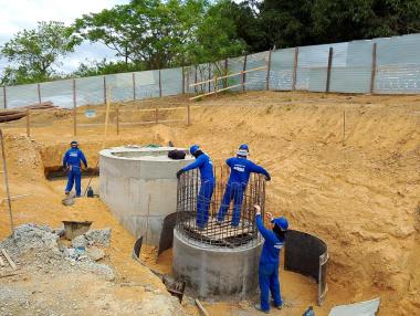 Parceria Bahia-Brasil: Avanços em Saneamento e Qualidade de Vida para a População Baiana Parceria Bahia-Brasil: Avanços em Saneamento e Qualidade de Vida para a População Baiana