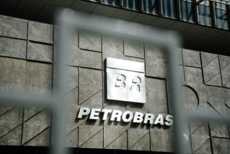 Petrobras Retoma Produção de Fertilizantes e Garante Abastecimento em Tempos de Crise