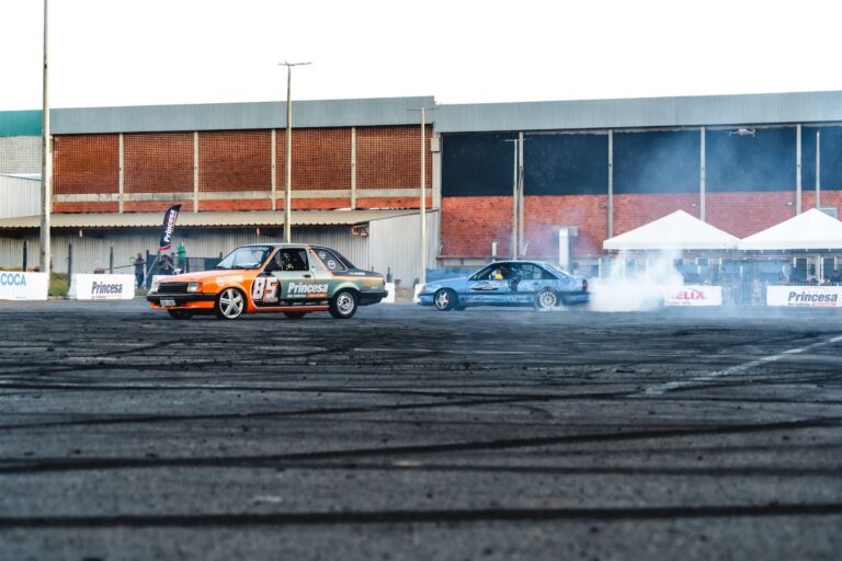 Princesa Motor Show: Evento Gratuito com Carros Antigos e Drift Agita Lauro de Freitas
