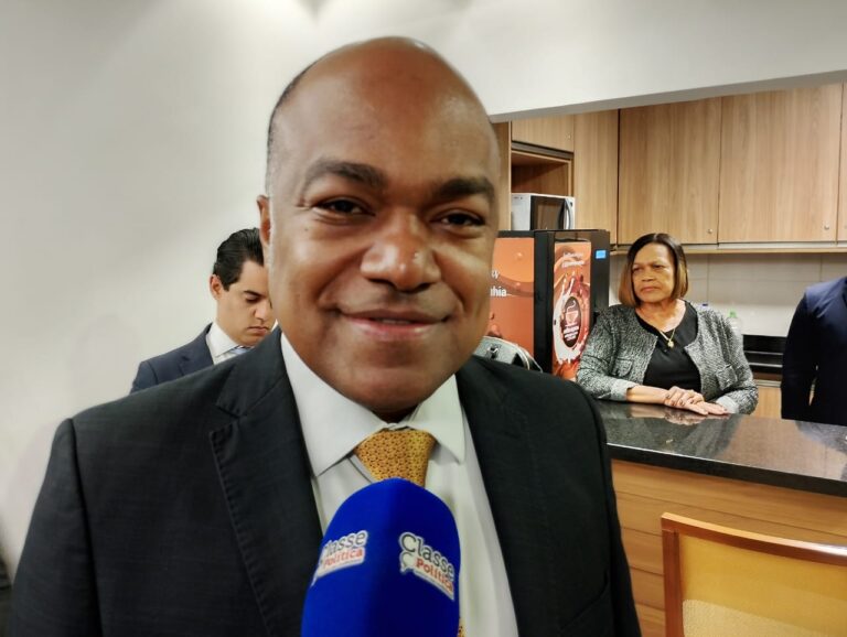 Samuel Júnior Destaca Zé Cocá como Chave para Conexão de ACM Neto com o Interior da Bahia Samuel Júnior Destaca Zé Cocá como Chave para Conexão de ACM Neto com o Interior da Bahia