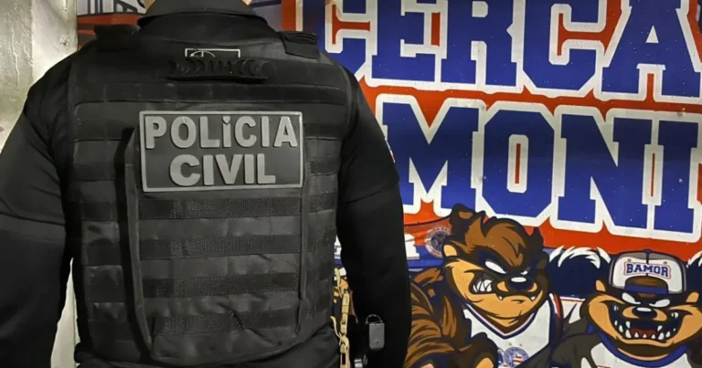 Seis integrantes da torcida Bamor são presos em operação na Bahia Seis integrantes da torcida Bamor são presos em operação na Bahia
