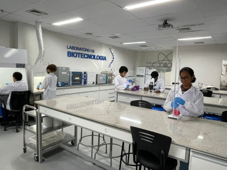 Senai Bahia Oferece 230 Vagas em Cursos de Pós-Técnico com Bolsas de 100% para Ex-Alunos